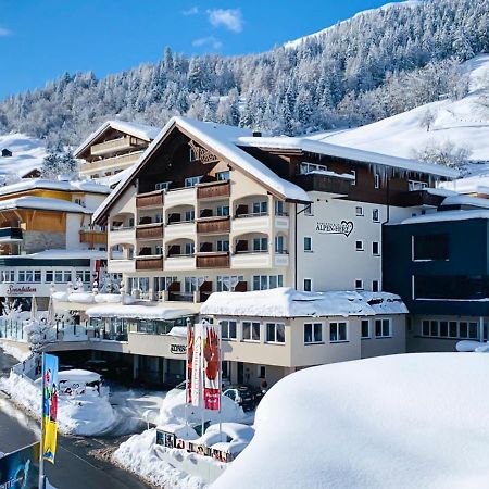 Hotel Alpen-Herz Romantik & Spa - Adults Only Ladis Exterior foto